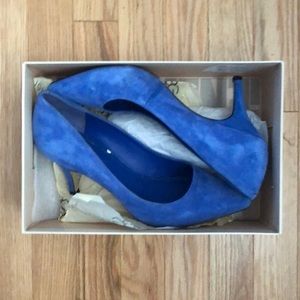 BGCGeneration suede cobalt heels size 8 M